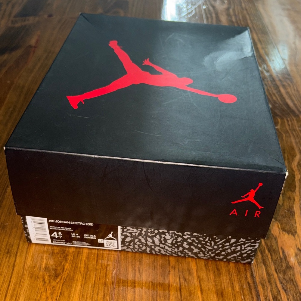 Air Jordan 3 Retro